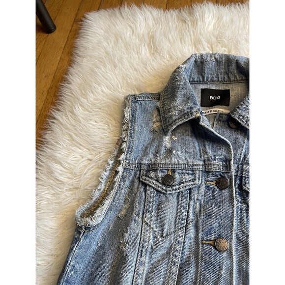 Urban Outfitters BDG Size XS Denim Vest Distressed American Flag Design - Picture 10 of 12